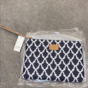 Brand new Crown and Ivy pouch with hand strap